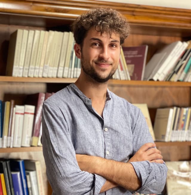 Samuel Hagh Shenas Topic Image